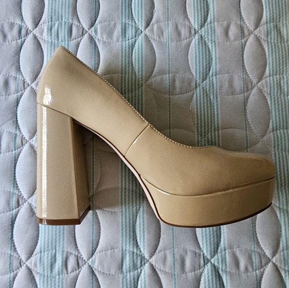 Jessica Simpson chunky heel size 8 - Picture 3 of 5